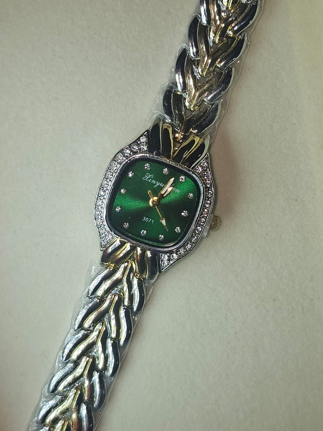 *Vintage Elegance Watch ✨**