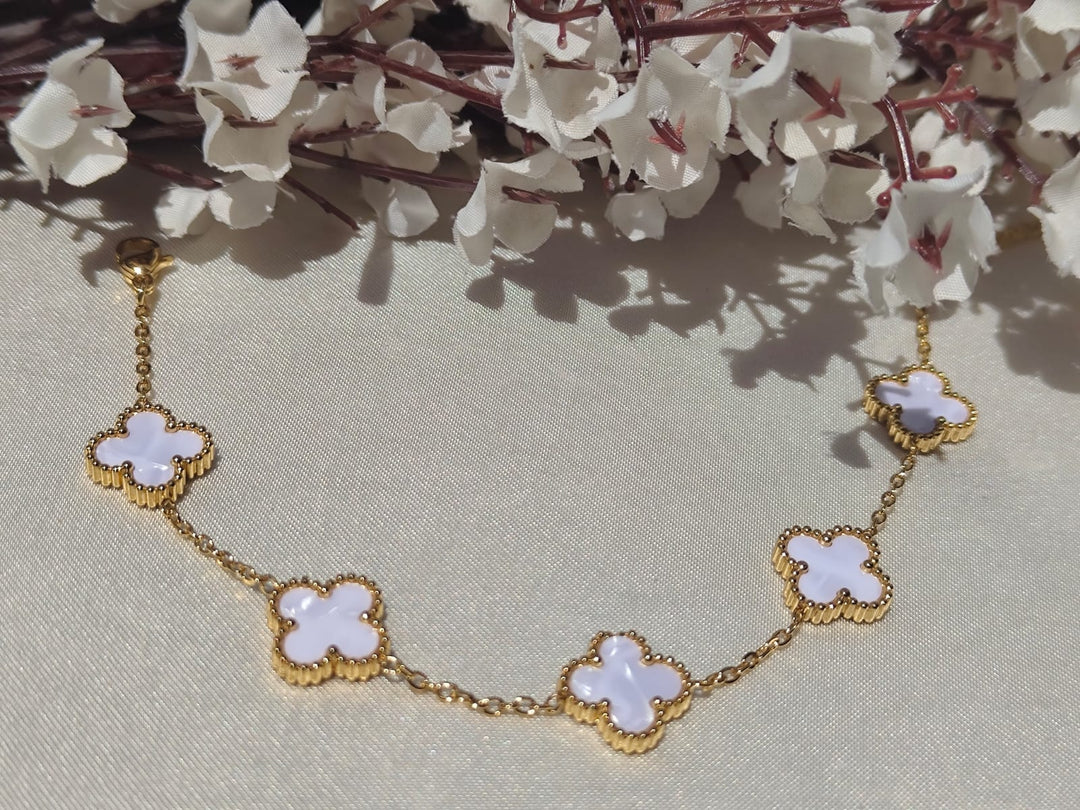 White Clover Anti-Tarnish Station Bracelet ✨
