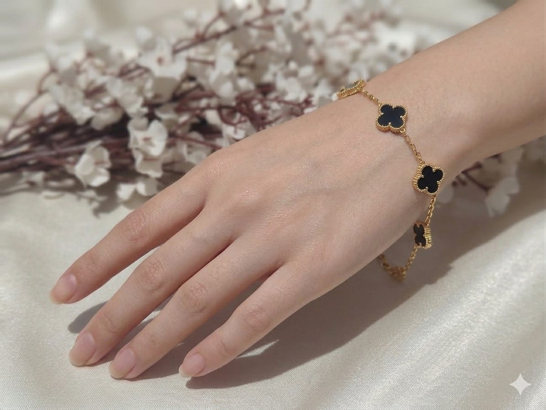 Gold-Plated Anti-Tarnish Black Clover Station Bracelet