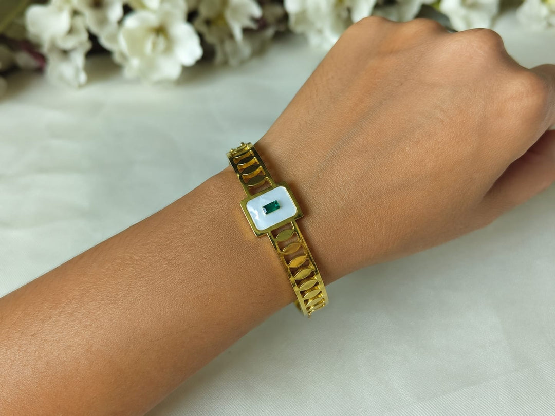 The Emerald Luxe Mother-of-Pearl Anti-Tarnish Kadaa