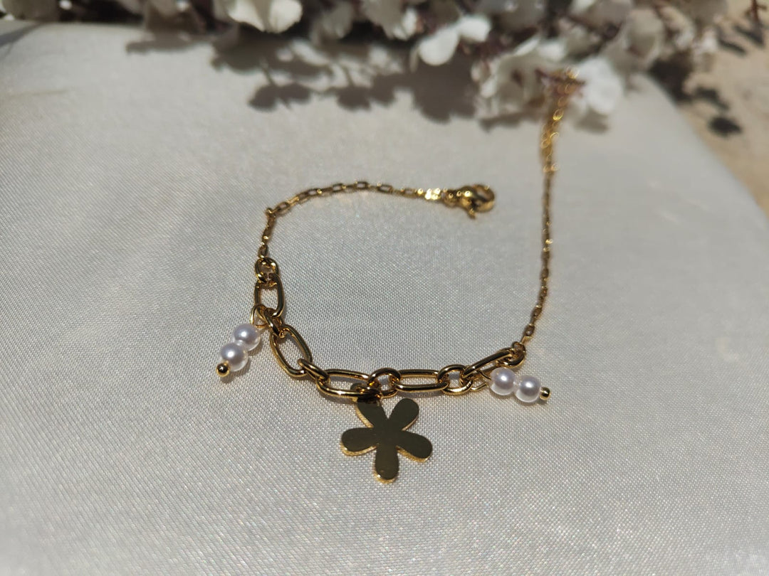 The Daisy & Pearl Link Bracelet ✨