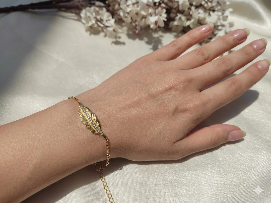 Golden Shimmer Feather Anti-Tarnish Bracelet 🪶✨