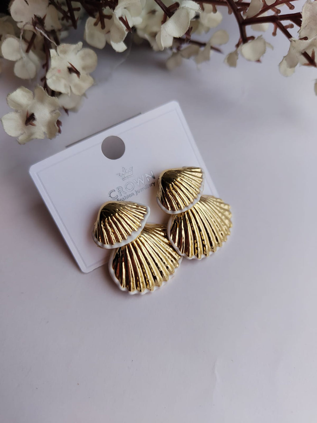 Anti tarnish Gold Plated Sea Shell Design Contemporary Dangler Earrings