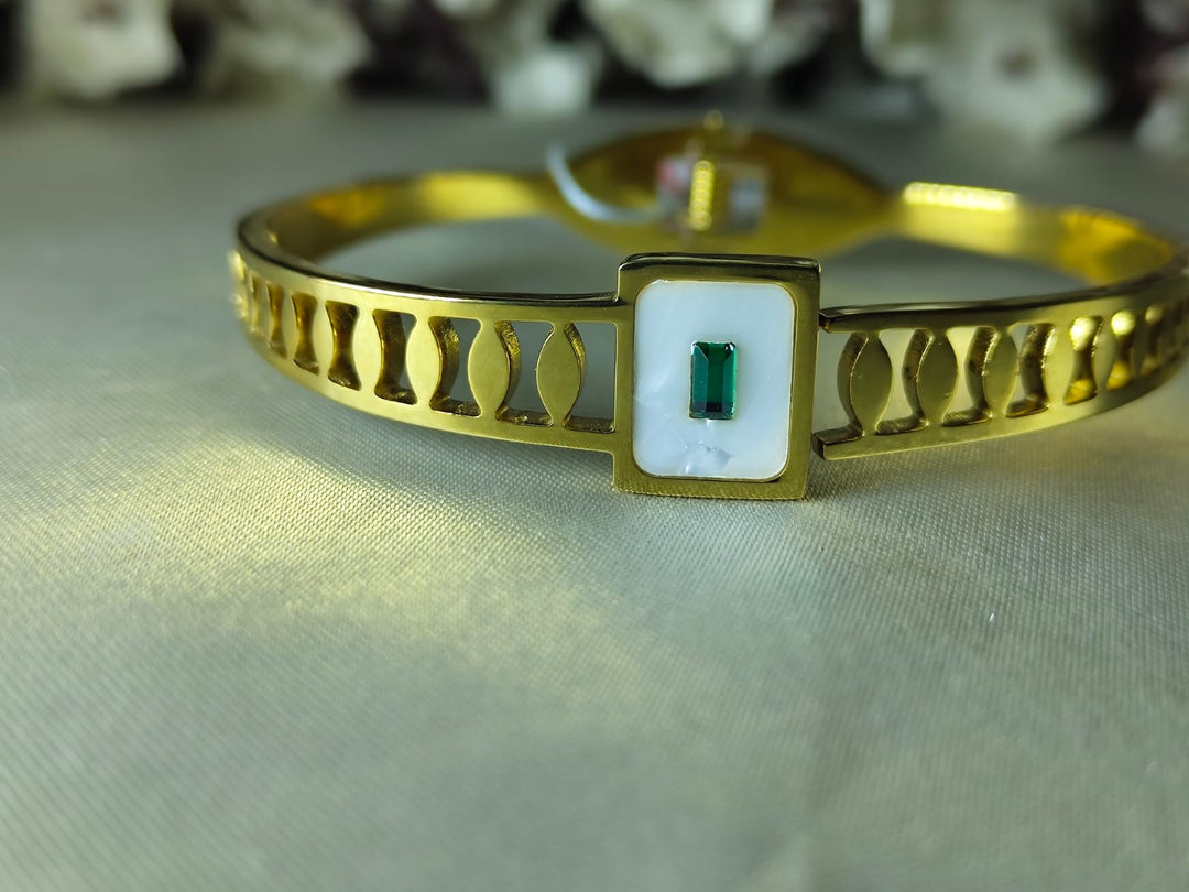 The Emerald Luxe Mother-of-Pearl Anti-Tarnish Kadaa