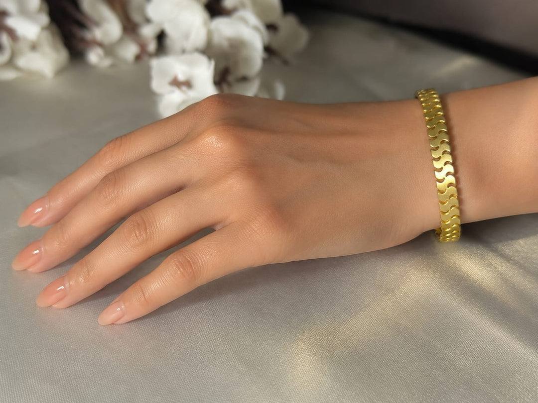 The Timeless Interlock Anti-Tarnish Kadaa