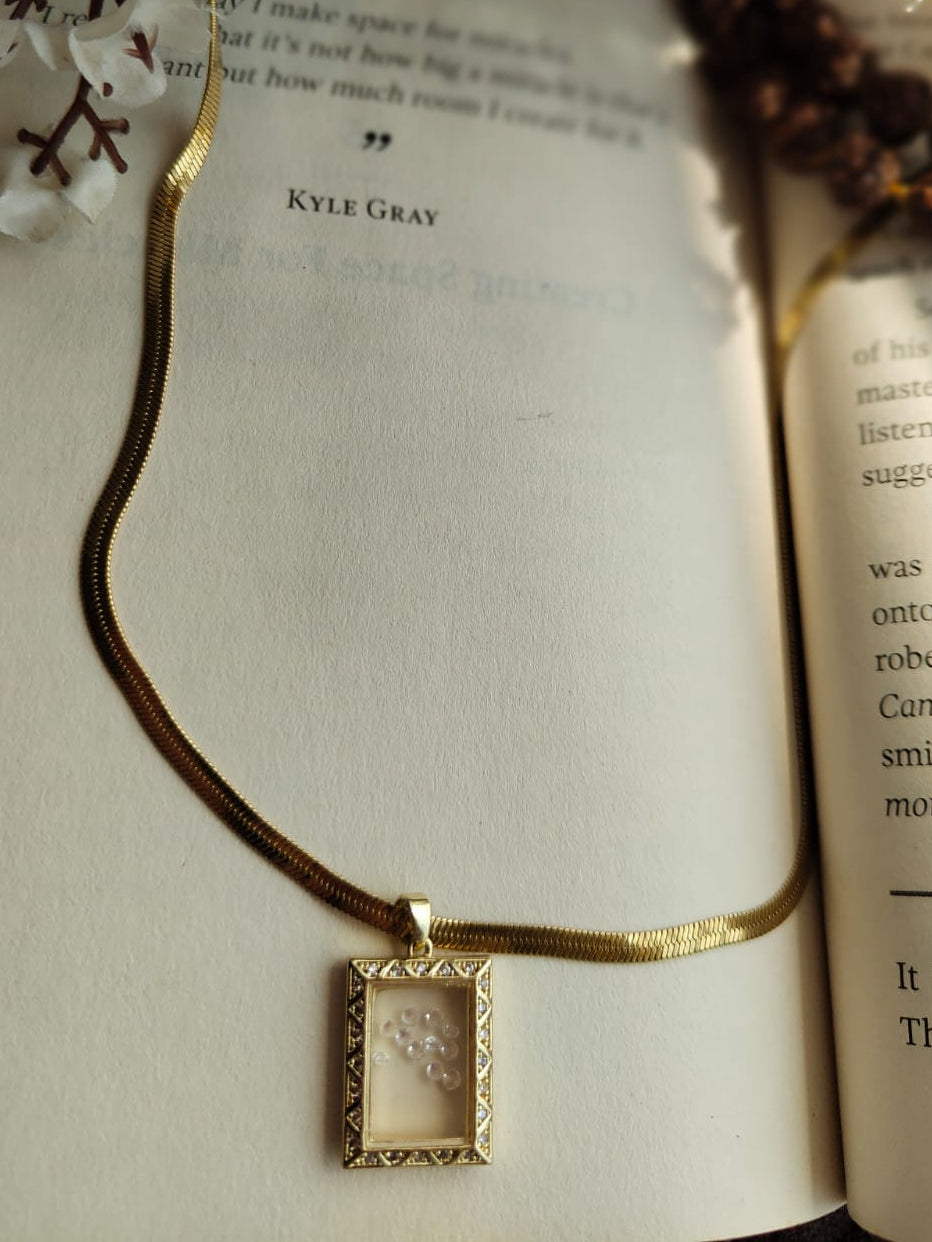 Anti-Tarnish Floating Stone Glass Pendant Necklace